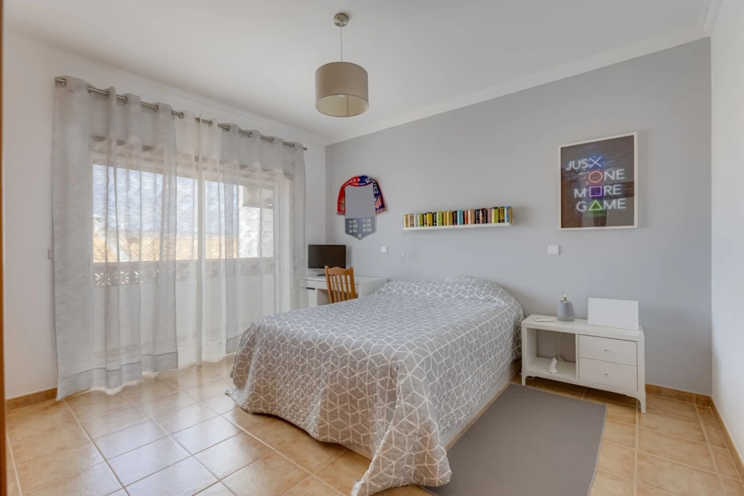 Moradia T3 para Venda em Luz Foto 20