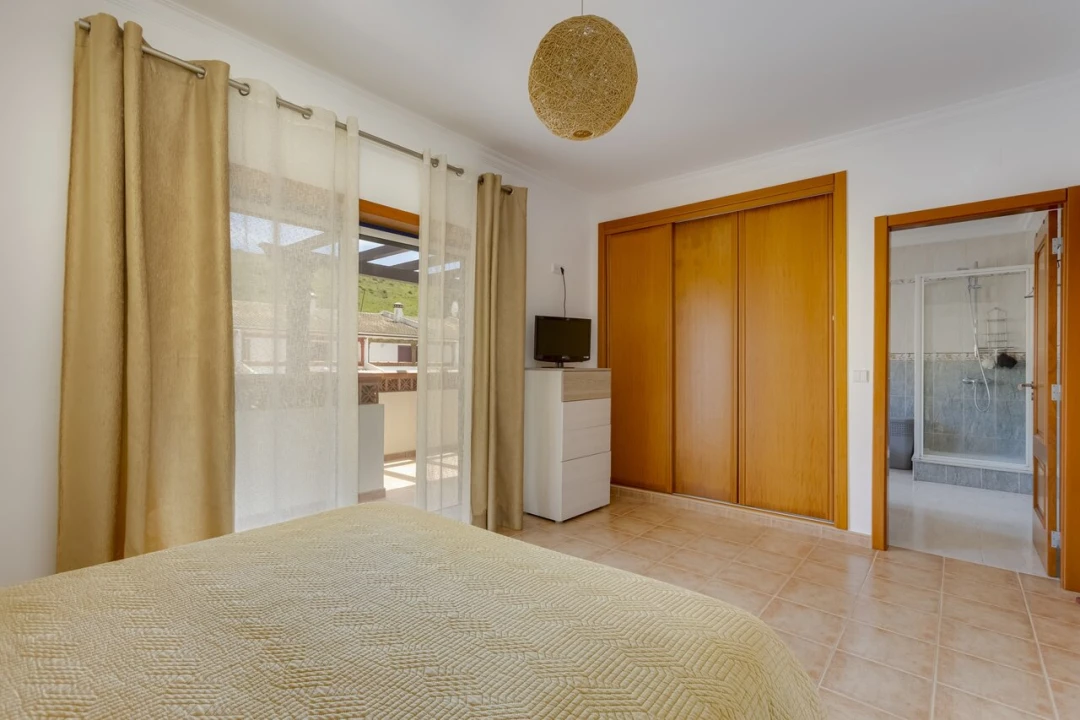 Moradia T3 para Venda em Luz Foto 18