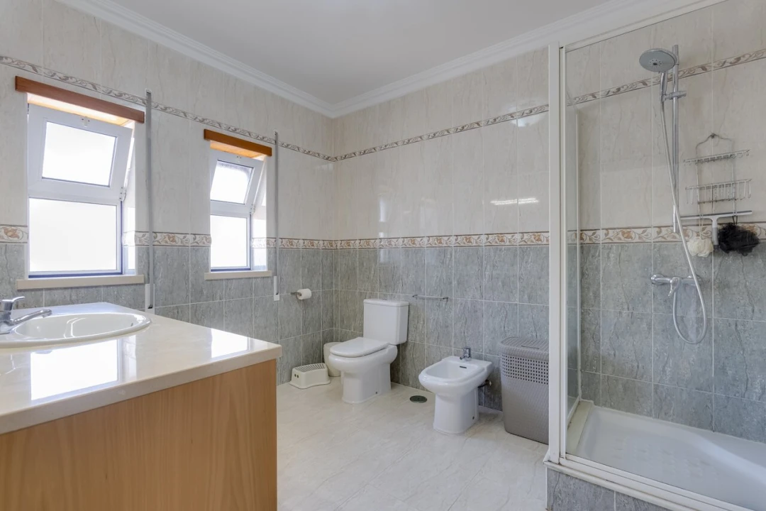 Moradia T3 para Venda em Luz Foto 22