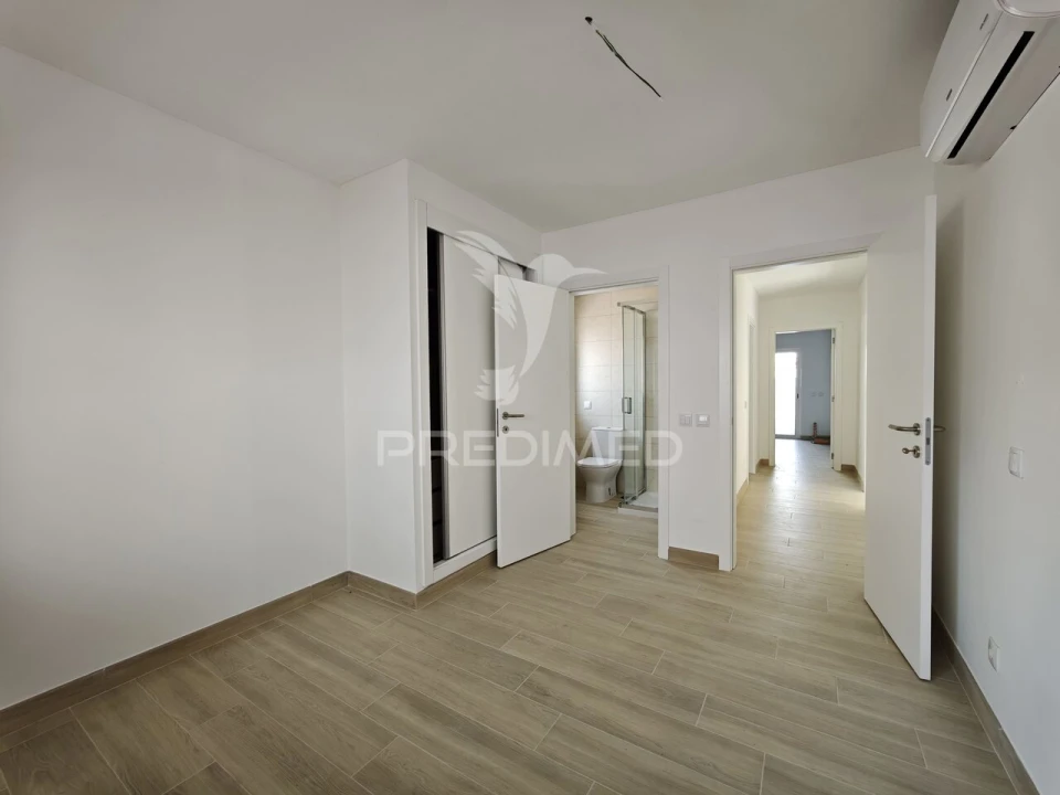 Apartamento T0 para Venda em Vila Nova de Cacela Foto 12