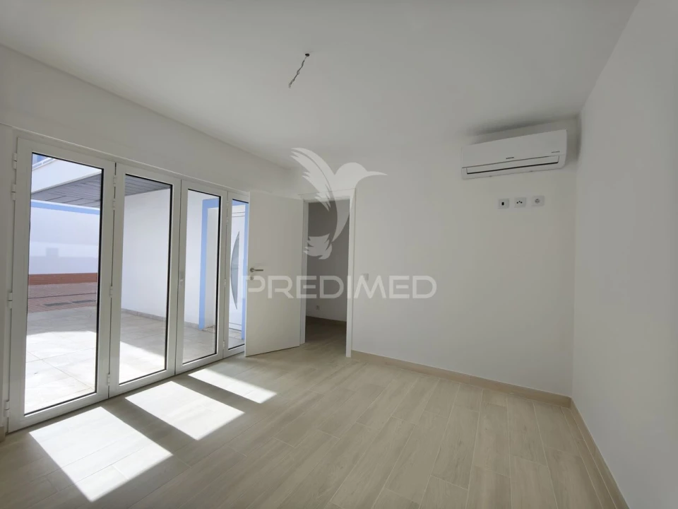 Apartamento T0 para Venda em Vila Nova de Cacela Foto 8