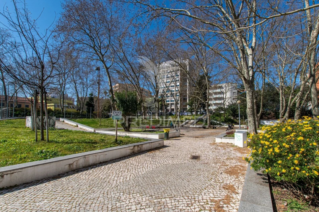 Apartamento T2 para Venda em Almada, Cova da Piedade, Pragal e Cacilhas Foto 27