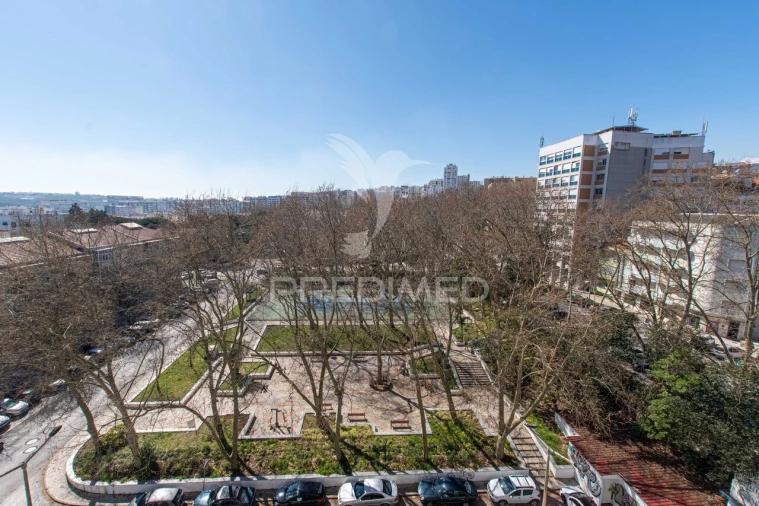 Apartamento T2 para Venda em Almada, Cova da Piedade, Pragal e Cacilhas Foto 24