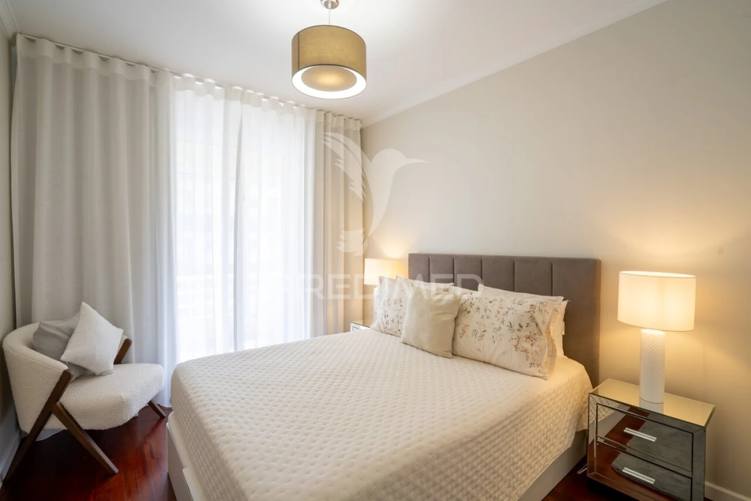 Apartamento T2 para Venda em Caniço Foto 9