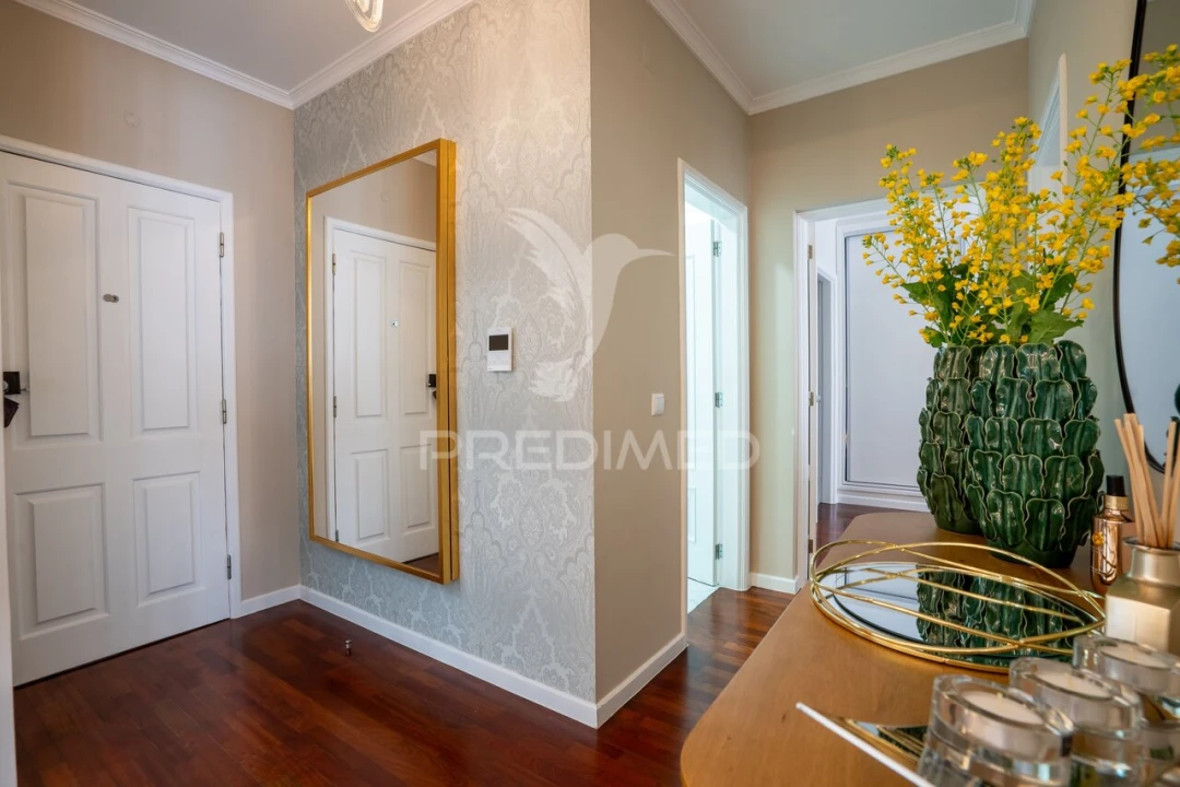 Apartamento T2 para Venda em Caniço Foto 2