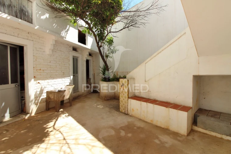 Moradia T7 para Venda em São Luis Foto 8