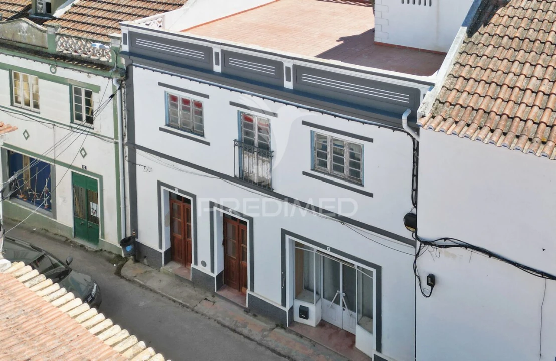 Moradia T7 para Venda em São Luis Foto 1