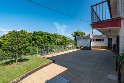 Moradia T4 para Venda em Vila Verde e Barbudo