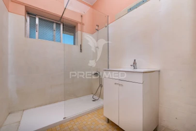 Moradia T4 para Venda em Vila Verde e Barbudo