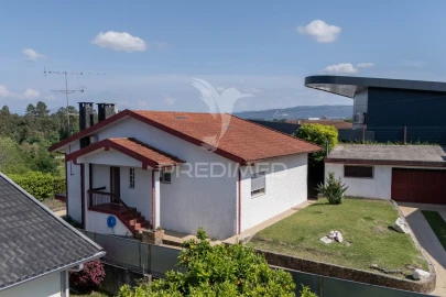 Moradia T4 para Venda em Vila Verde e Barbudo