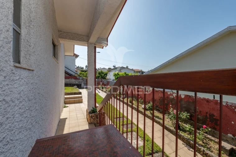Moradia T4 para Venda em Vila Verde e Barbudo Foto 35