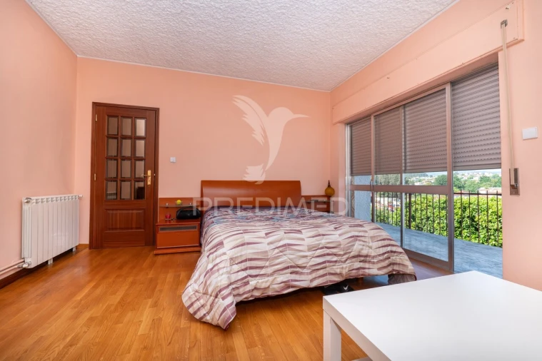 Moradia T4 para Venda em Vila Verde e Barbudo Foto 32