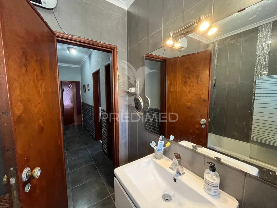 Apartamento T3 para Venda em Moita Foto 16