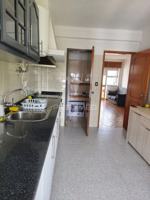 Apartamento T3 para Venda em Sé e São Lourenço