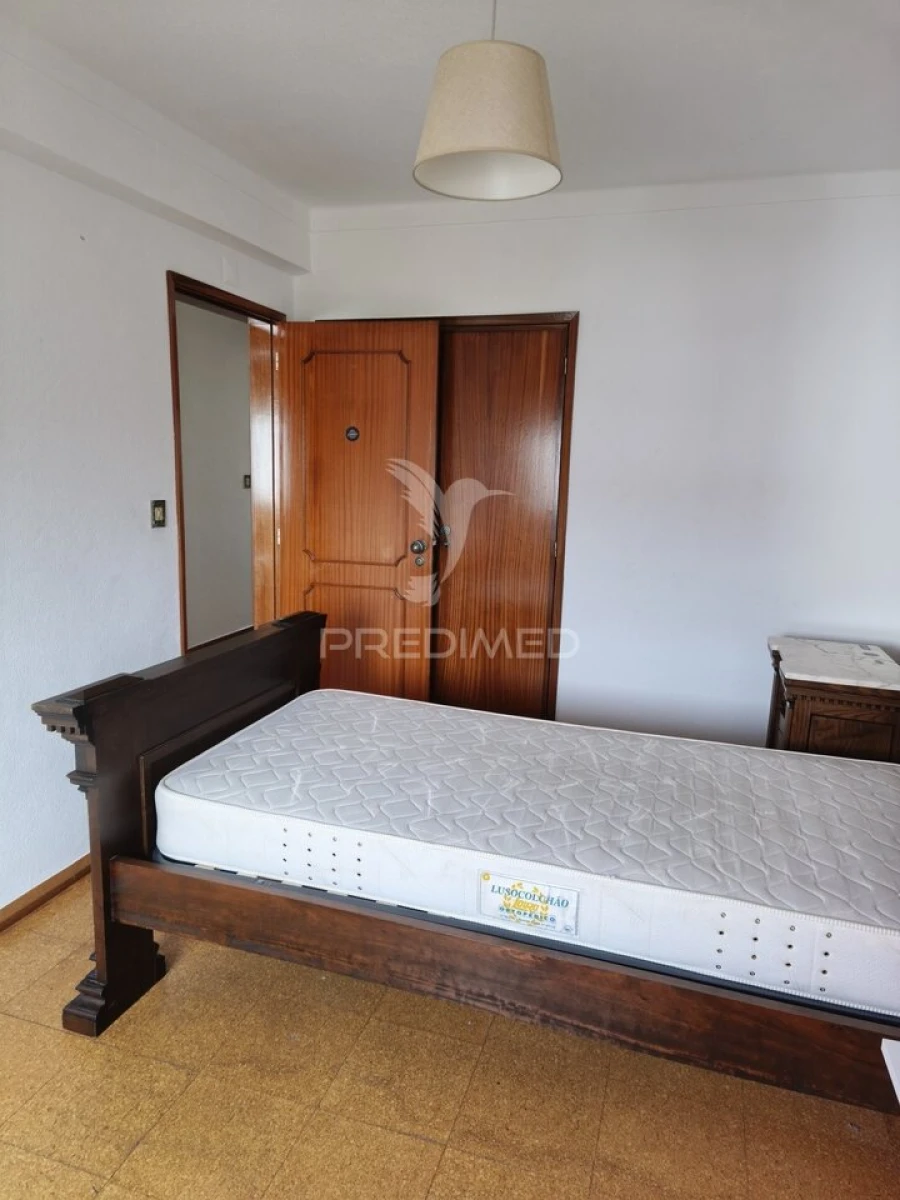 Apartamento T3 para Venda em Sé e São Lourenço Foto 21