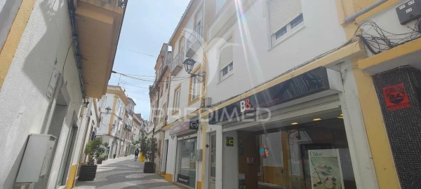 Apartamento T8 para Venda em Sé e São Lourenço