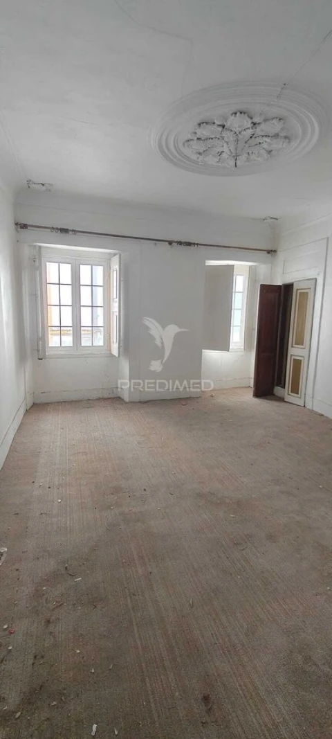 Apartamento T8 para Venda em Sé e São Lourenço