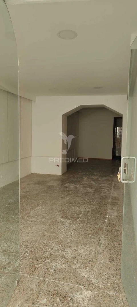Apartamento T8 para Venda em Sé e São Lourenço