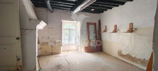 Apartamento T8 para Venda em Sé e São Lourenço