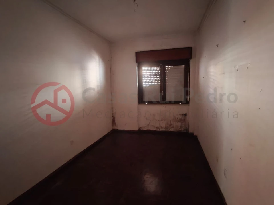 Apartamento T2 para Venda em Odivelas Foto 11