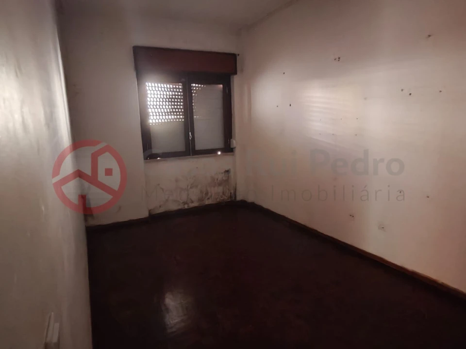 Apartamento T2 para Venda em Odivelas Foto 13