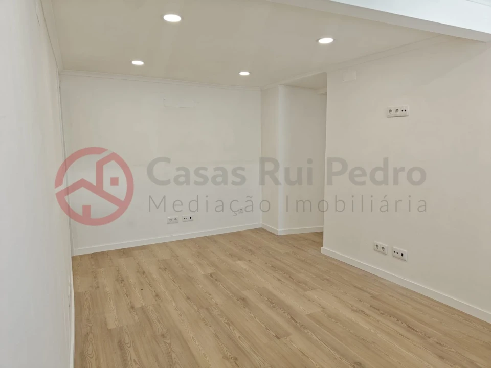 Apartamento T2 para Venda em São Vicente Foto 7