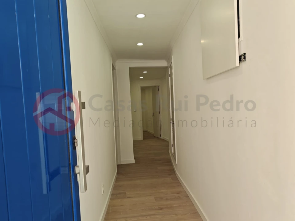 Apartamento T2 para Venda em São Vicente Foto 12