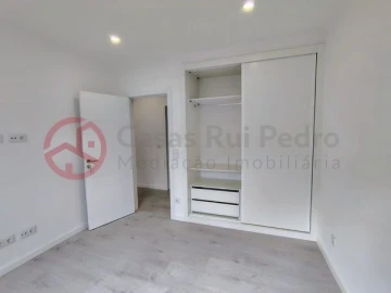 Apartamento T2 para Venda em São Vicente
