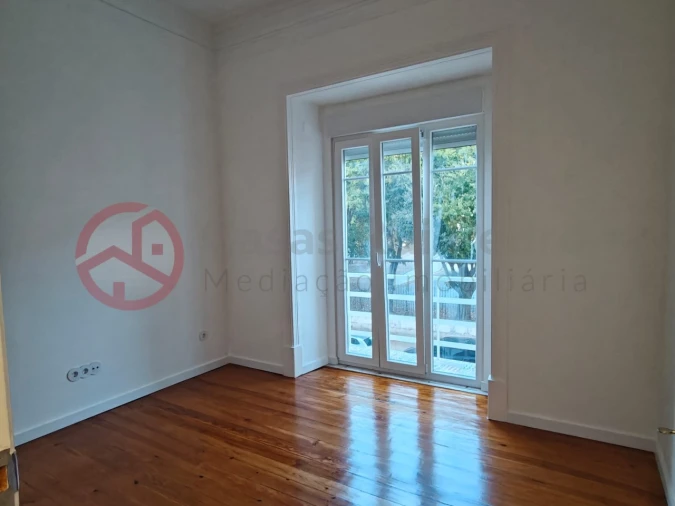 Apartamento T3 para Venda em Penha de França Foto 4