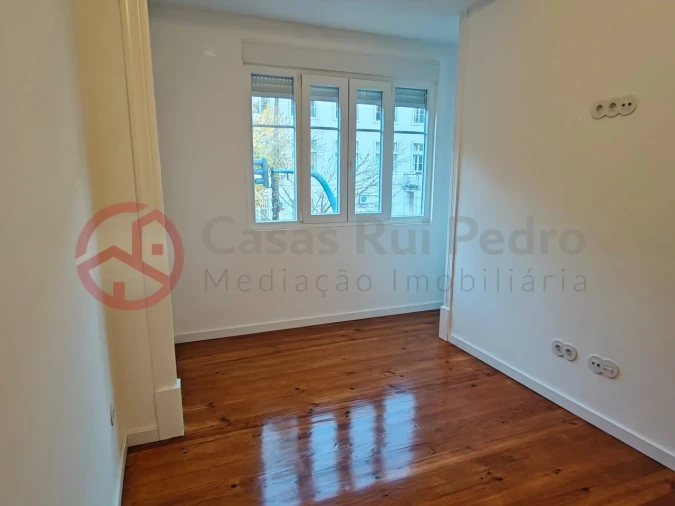 Apartamento T3 para Venda em Penha de França Foto 23