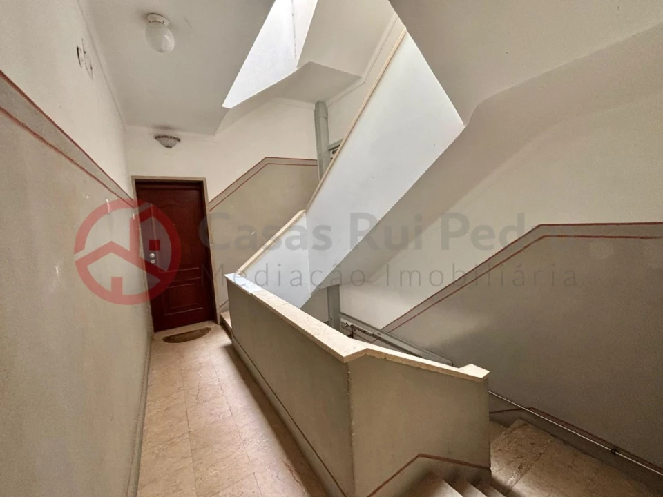 Apartamento T2 para Venda em Almada, Cova da Piedade, Pragal e Cacilhas Foto 23