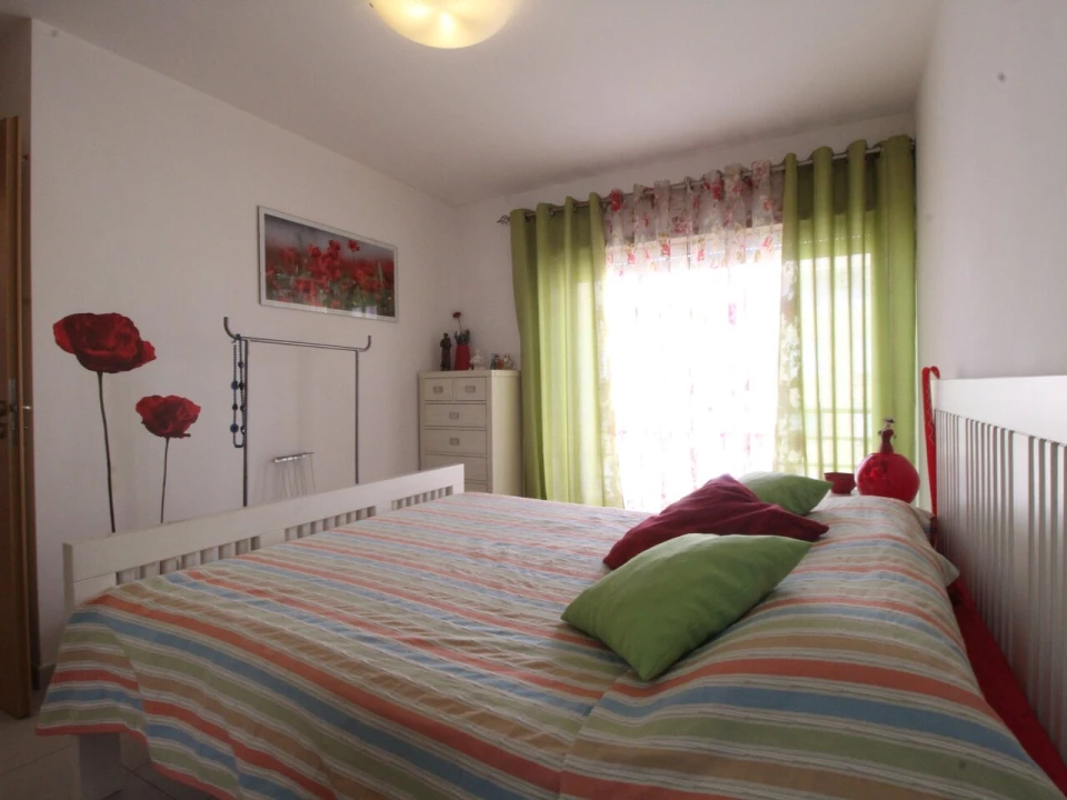 Apartamento T3 para Venda em Portimão Foto 12
