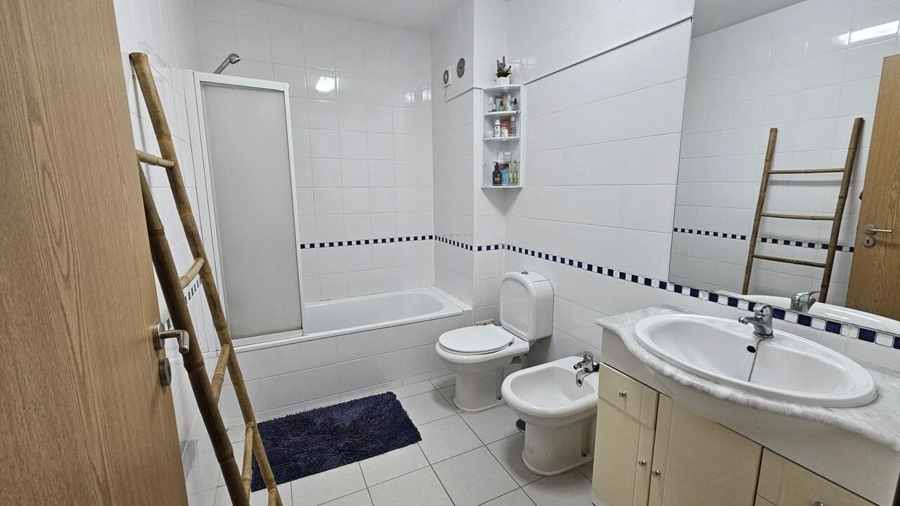 Apartamento T3 para Venda em Portimão Foto 14