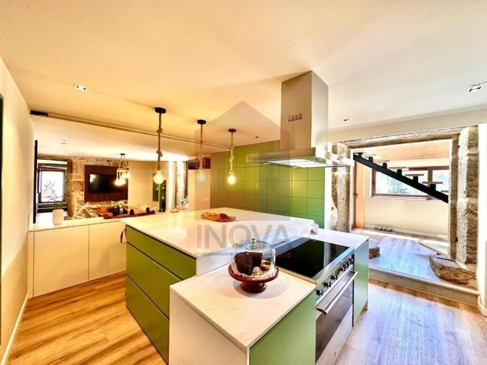 Moradia T3 para Venda em Dossãos Foto 6