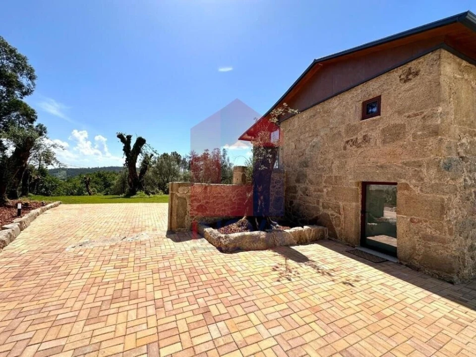 Moradia T3 para Venda em Dossãos Foto 51