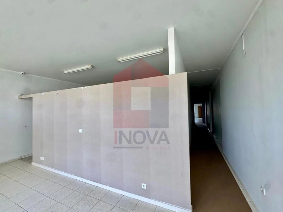 Loja para Venda em Merelim (São Pedro) e Frossos Foto 29