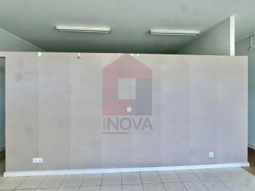 Loja para Venda em Merelim (São Pedro) e Frossos
