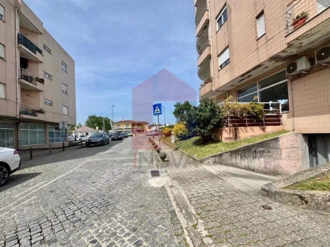 Loja para Venda em Merelim (São Pedro) e Frossos Foto 41