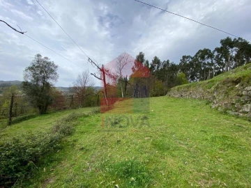 Terreno para Venda em Sande, Vilarinho, Barros e Gomide