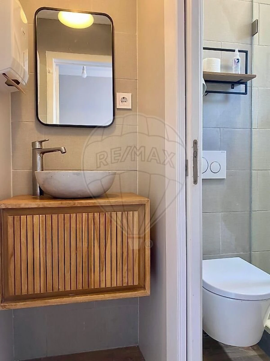 Apartamento T7 para Venda em Santo António Foto 16