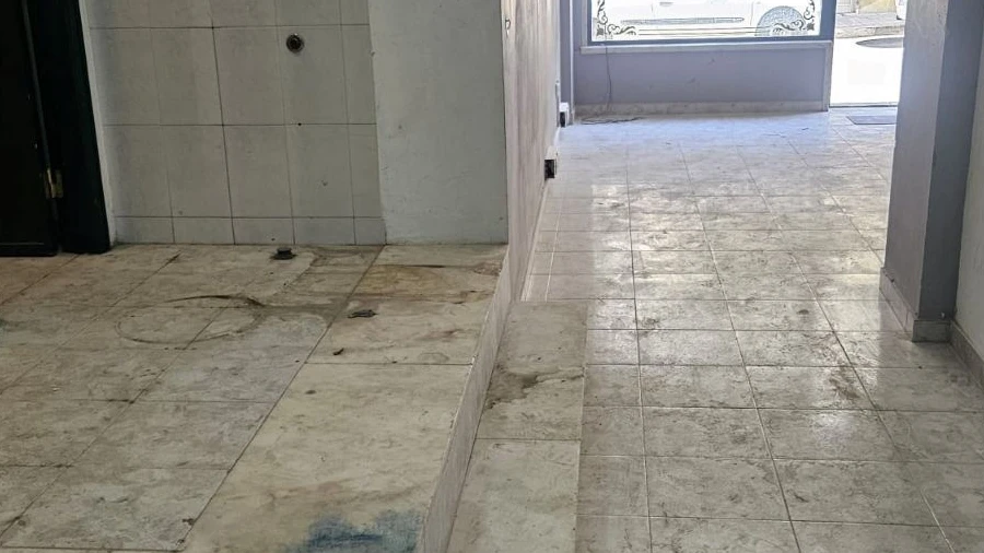 Loja para Arrendamento em Encosta do Sol