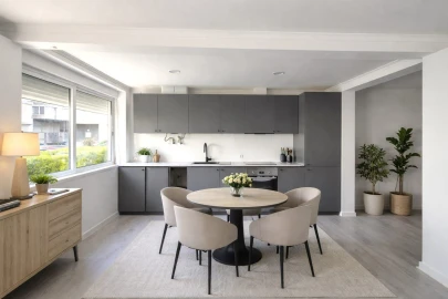 Apartamento T1 para Venda em Póvoa de Santo Adrião e Olival Basto