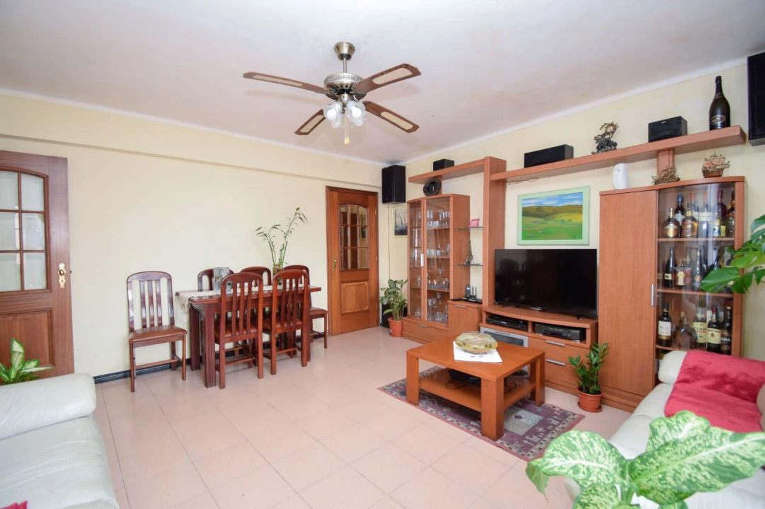 Apartamento T5 para Venda em Rio de Mouro Foto 4