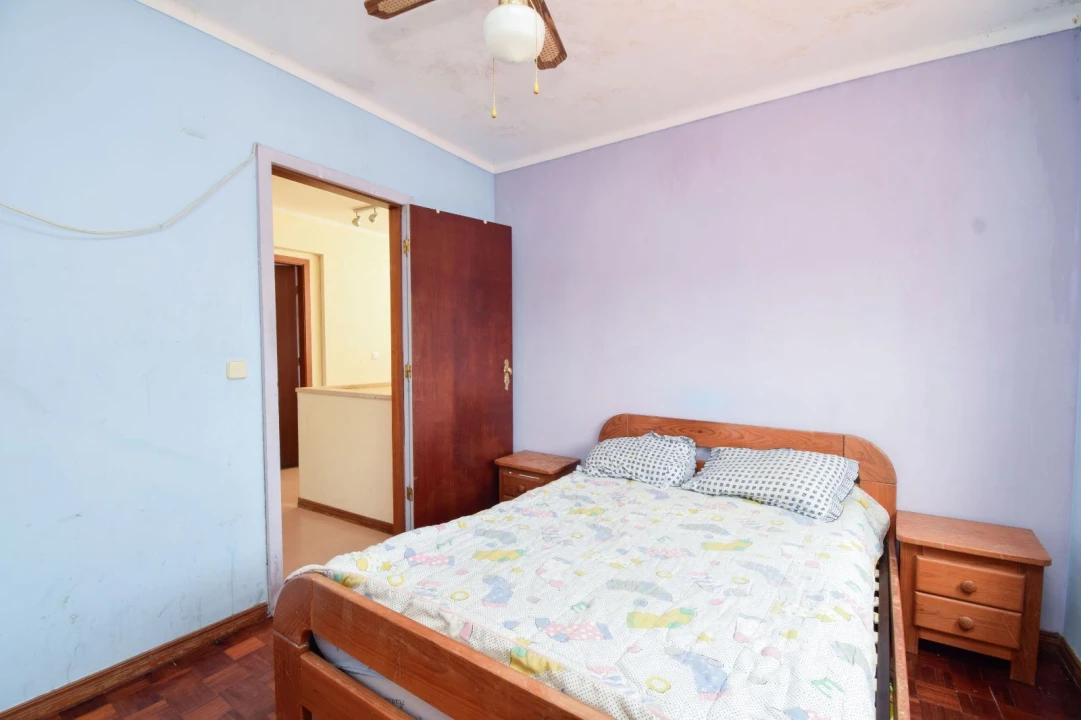 Apartamento T5 para Venda em Rio de Mouro Foto 16