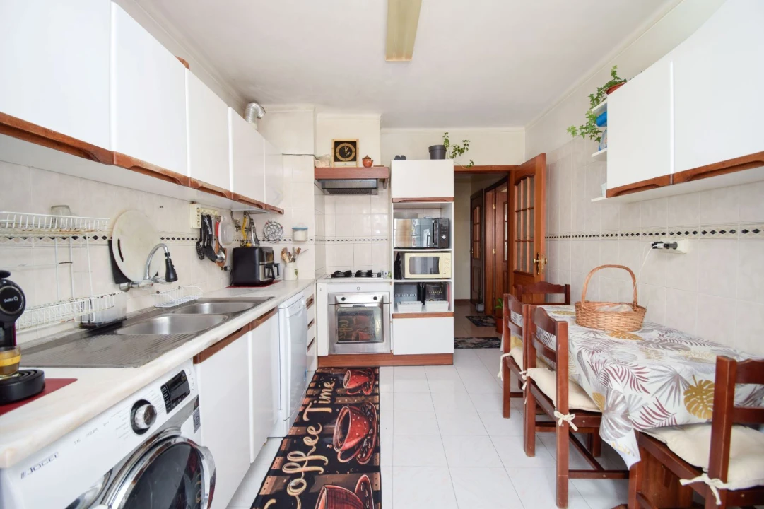 Apartamento T5 para Venda em Rio de Mouro Foto 22