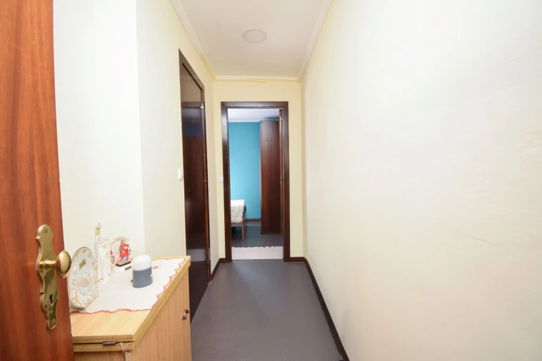 Apartamento T5 para Venda em Rio de Mouro Foto 10