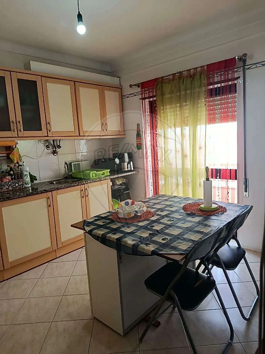 Apartamento T1 para Venda em Buarcos Foto 14