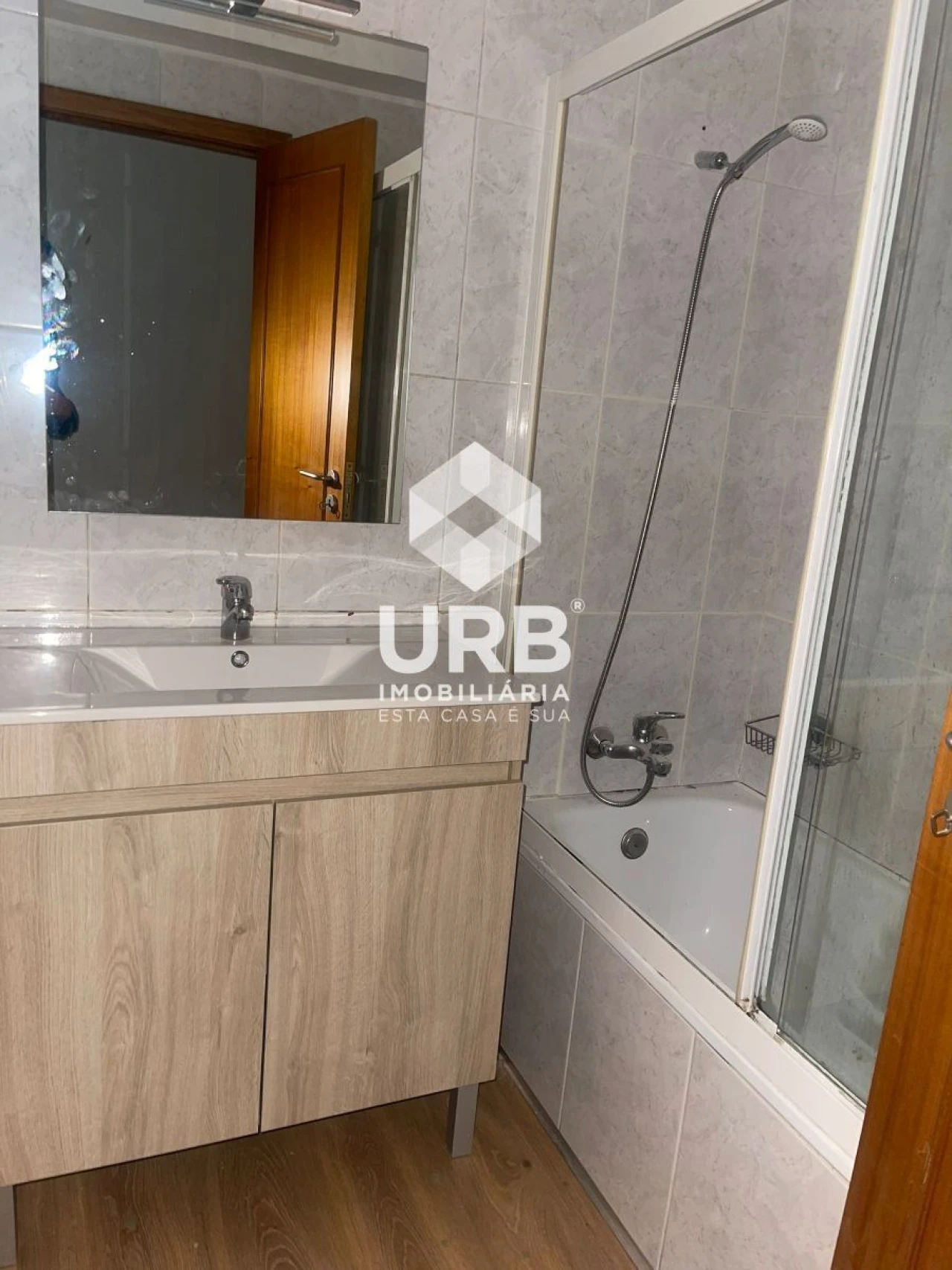 Apartamento T3 para Arrendamento em São Vitor (Braga) Foto 18