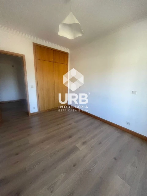 Apartamento T3 para Arrendamento em São Vitor (Braga)