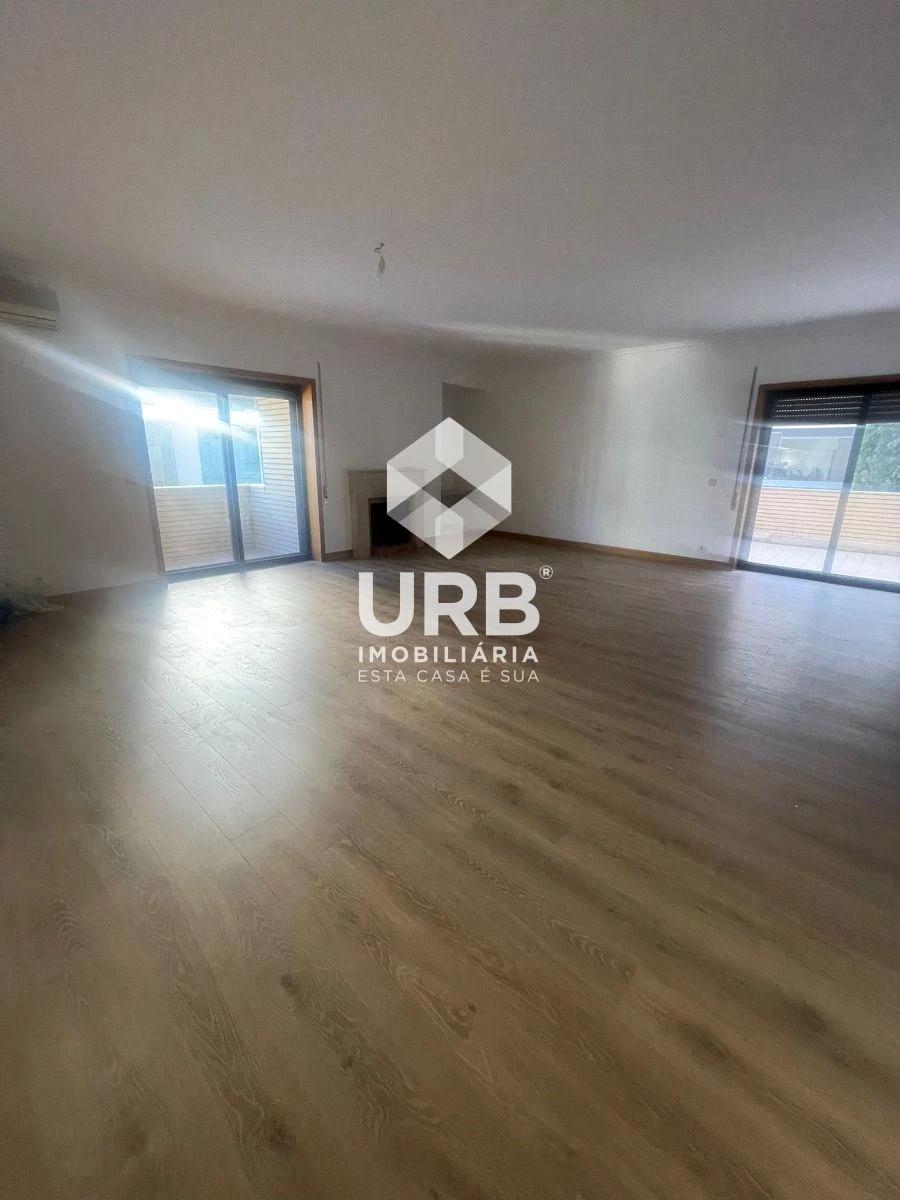 Apartamento T3 para Arrendamento em São Vitor (Braga) Foto 8